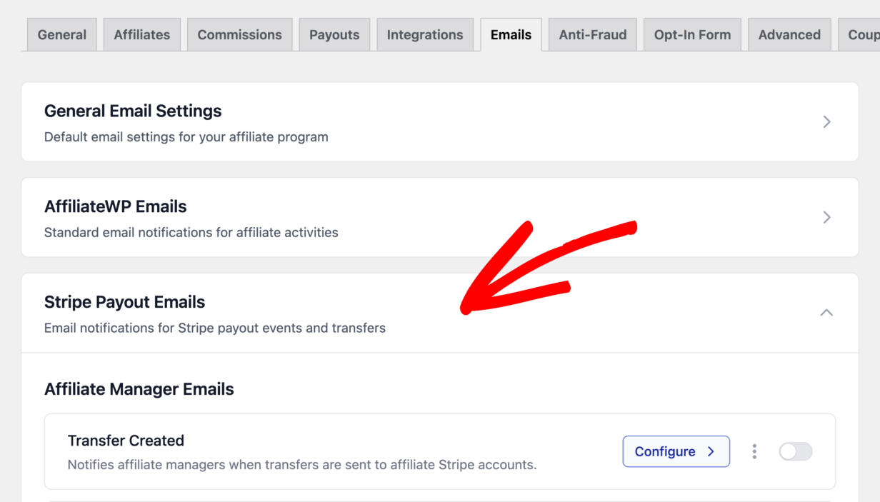 A aba E-mails das configurações do AffiliateWP com o cartão E-mails do Gerente de Afiliados do Stripe expandido, mostrando E-mails do Gerente de Afiliados e uma linha Transferência Criada com um botão Configurar e um interruptor